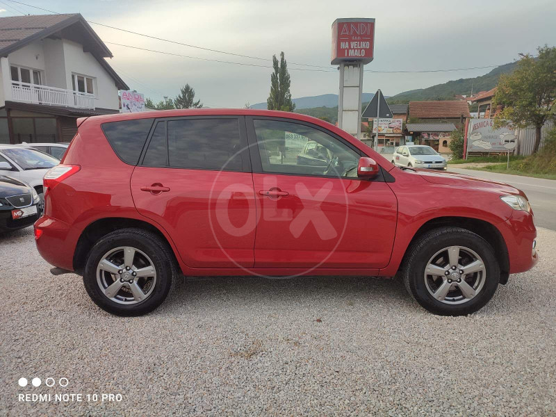 Toyota RAV 4 4x4 2012god 2.2 D-CAT 110KW AUTOMATIK