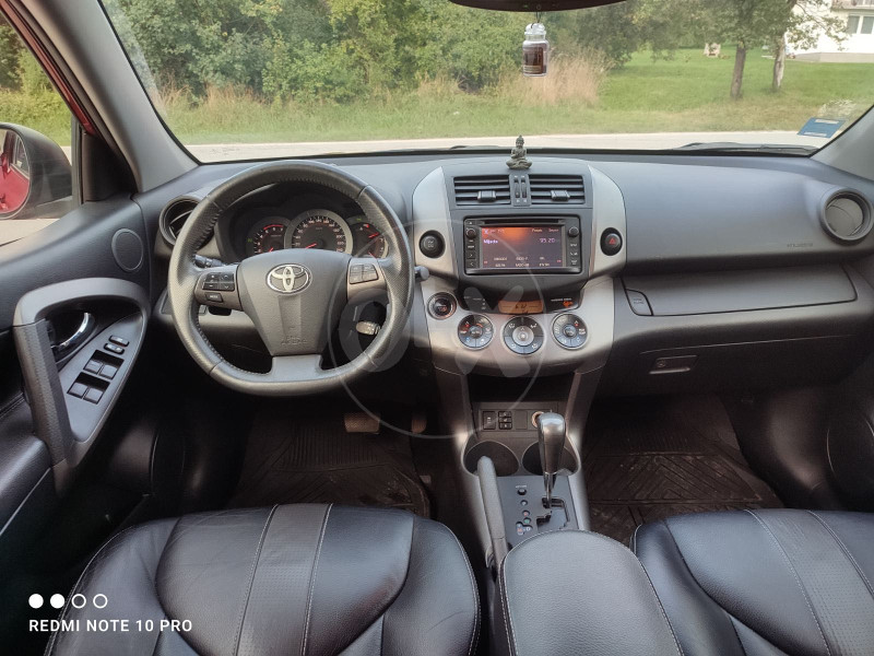 Toyota RAV 4 4x4 2012god 2.2 D-CAT 110KW AUTOMATIK