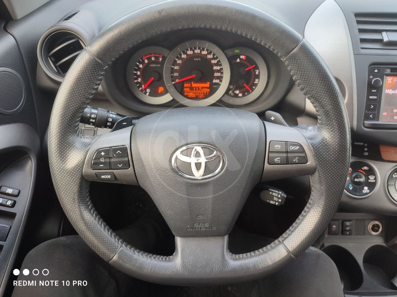 Toyota RAV 4 4x4 2012god 2.2 D-CAT 110KW AUTOMATIK