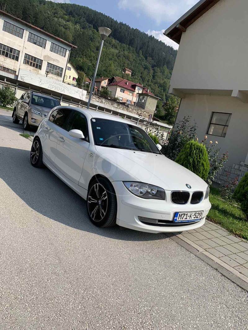 BMW 118