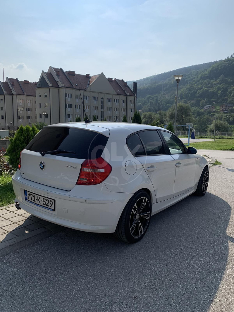 BMW 118