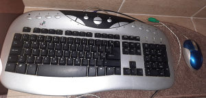 Zicana tastatura Super power i mis za kompjuter