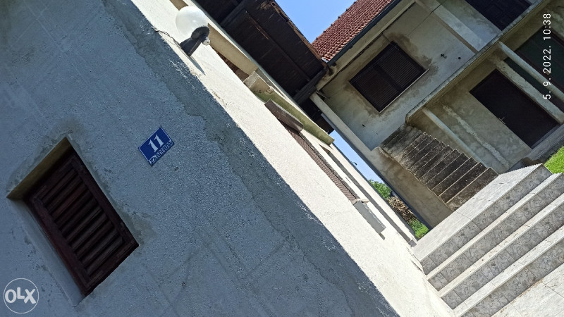 Kuća Trn