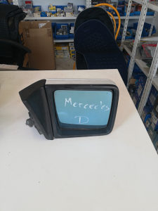 Retrovizor mercedes 190 124 desni elektricni