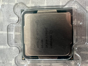 Intel pentium gold g5400 l901d456