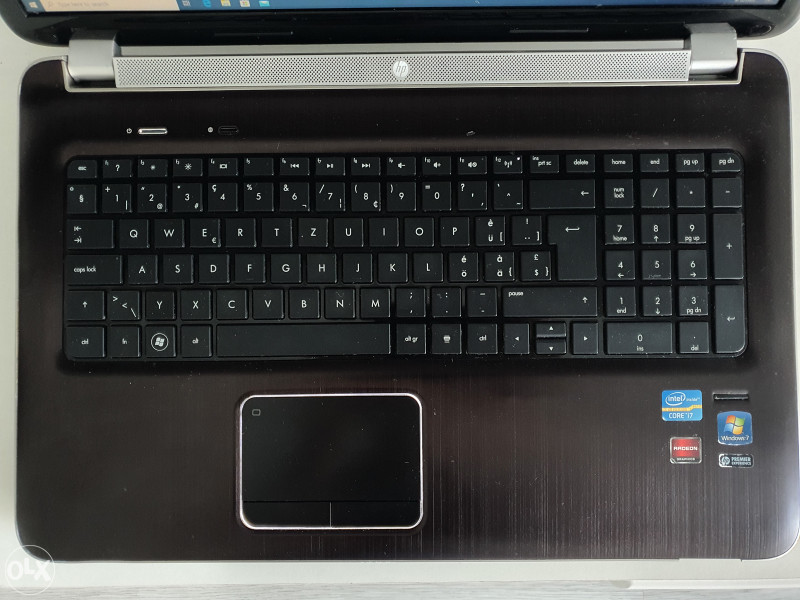Gaming laptop HP core i7 8GB RAM AMD 7400M 17.3"
