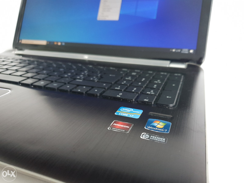 Gaming laptop HP core i7 8GB RAM AMD 7400M 17.3"