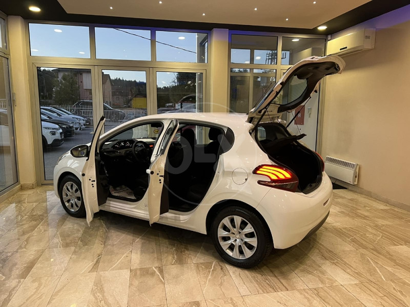 Peugeot 208 1.6 HDI 2016/17. god.