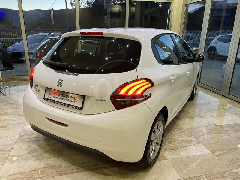 Peugeot 208 1.6 HDI 2016/17. god.