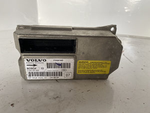 ELEKTRONIKA AIRBAGA CEMTRALA VOLVO V 70 0285001655