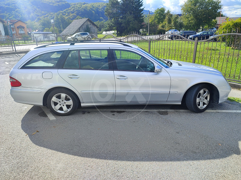 Mercedes e 211 nije zracni ovjes(opruge su)