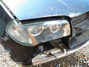Desni far bmw x3