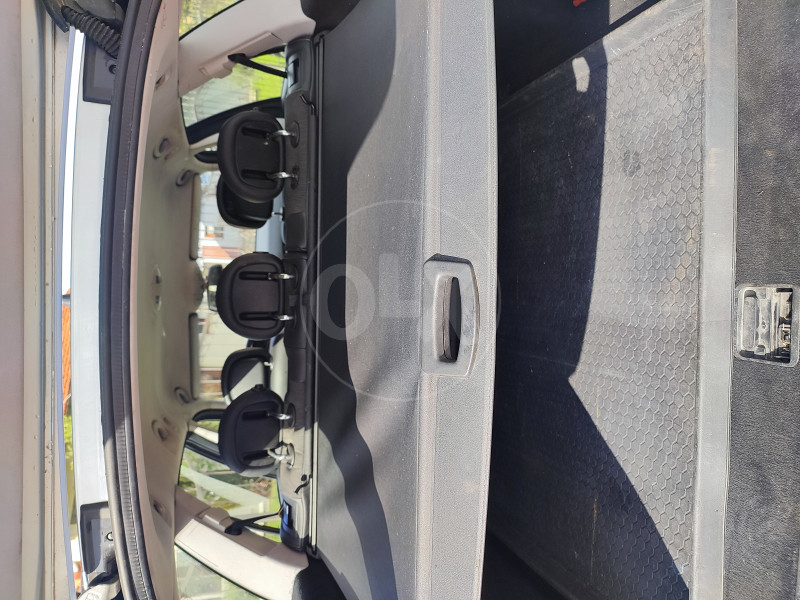 Mercedes e 211 nije zracni ovjes(opruge su)