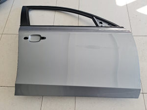 Audi A4 B8 vrata prednja desna 08-16 LX7V boja