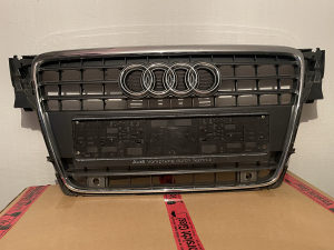 Audi A4 B8 8K0 
Maska