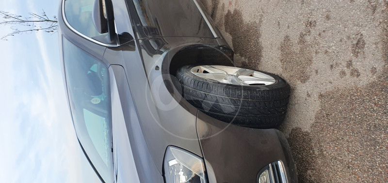 Passat 2.0 tdi 140 000 km, u NIPEX-u održavan, 2014 g