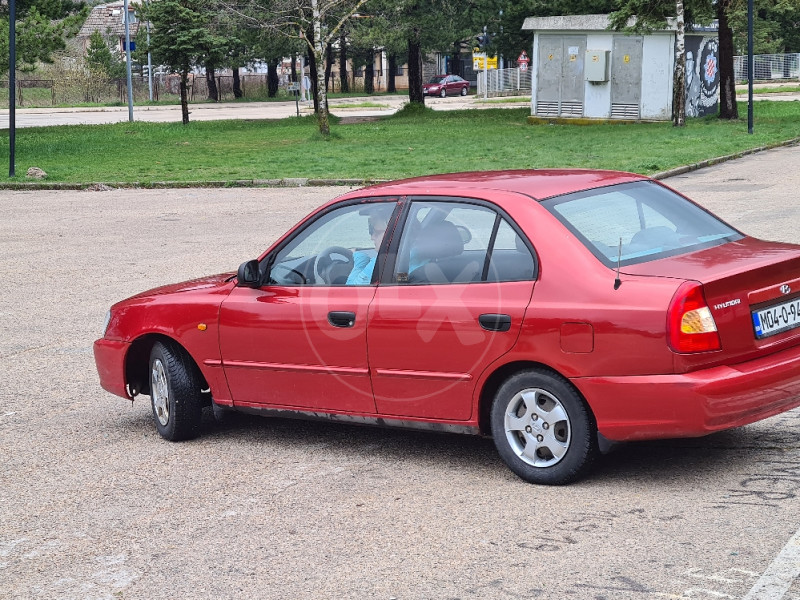 Hyundai Accent Automobili OLX.ba