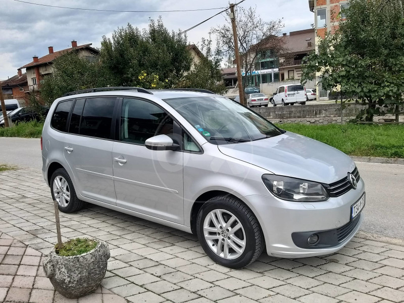 Volkswagen Touran 1.6 TDI DSG Automatik 2011