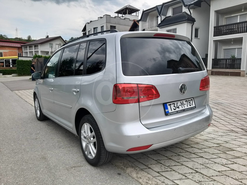 Volkswagen Touran 1.6 TDI DSG Automatik 2011