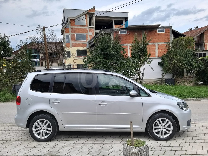 Volkswagen Touran 1.6 TDI DSG Automatik 2011