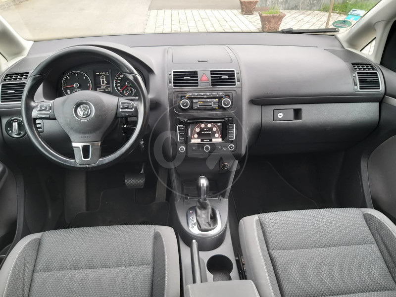 Volkswagen Touran 1.6 TDI DSG Automatik 2011