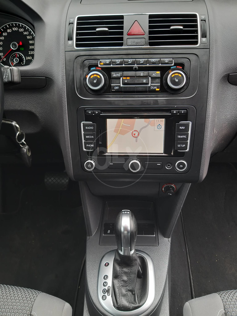 Volkswagen Touran 1.6 TDI DSG Automatik 2011