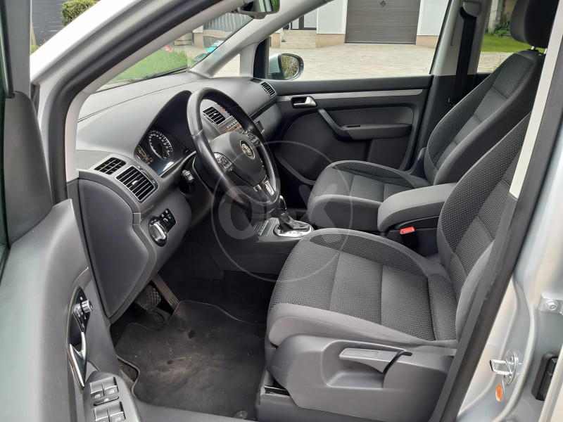 Volkswagen Touran 1.6 TDI DSG Automatik 2011