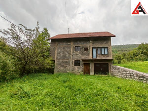 Kuća 83 m2 sa 1315 m2 okućnice (PERIN HAN) - ZENICA