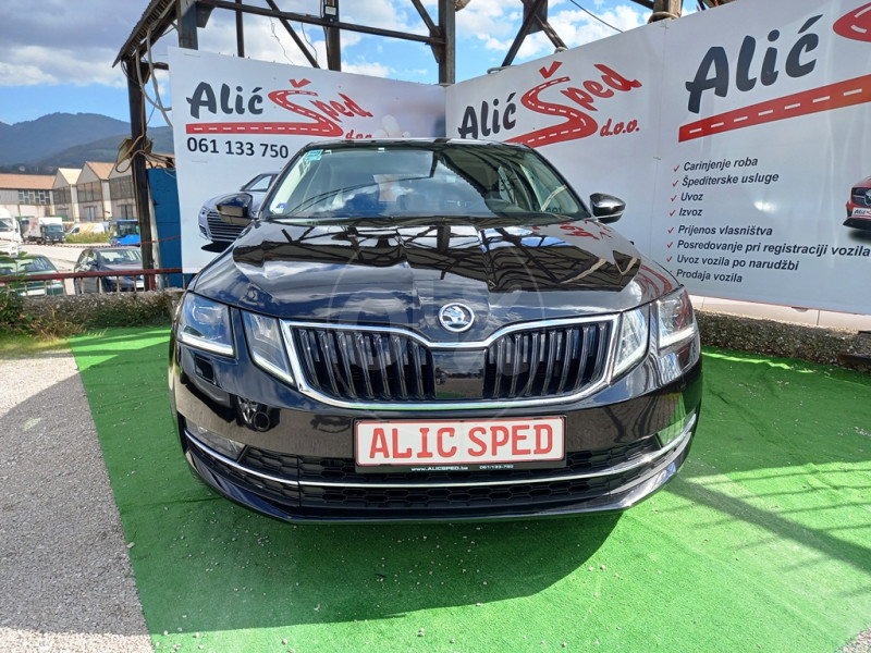 ŠKODA OCTAVIA 2.0 TDI ALU LED XENON