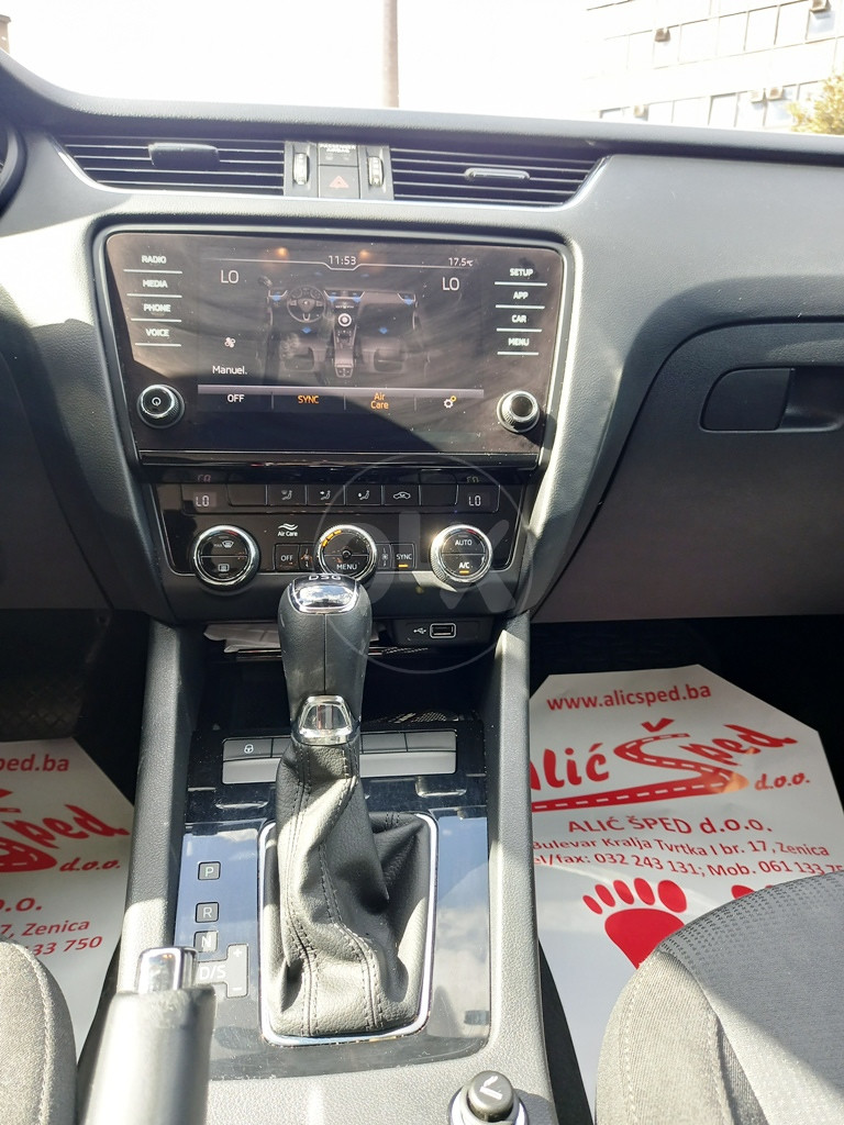 ŠKODA OCTAVIA 2.0 TDI ALU LED XENON