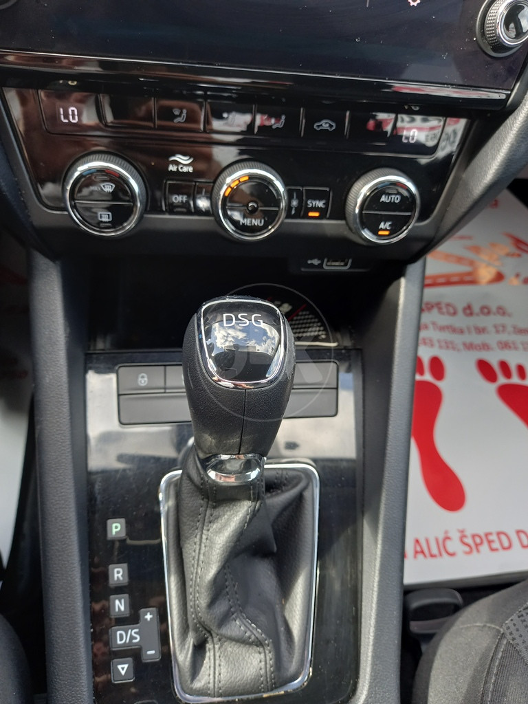 ŠKODA OCTAVIA 2.0 TDI ALU LED XENON
