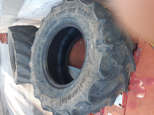 Traktorske gume 420 65r20