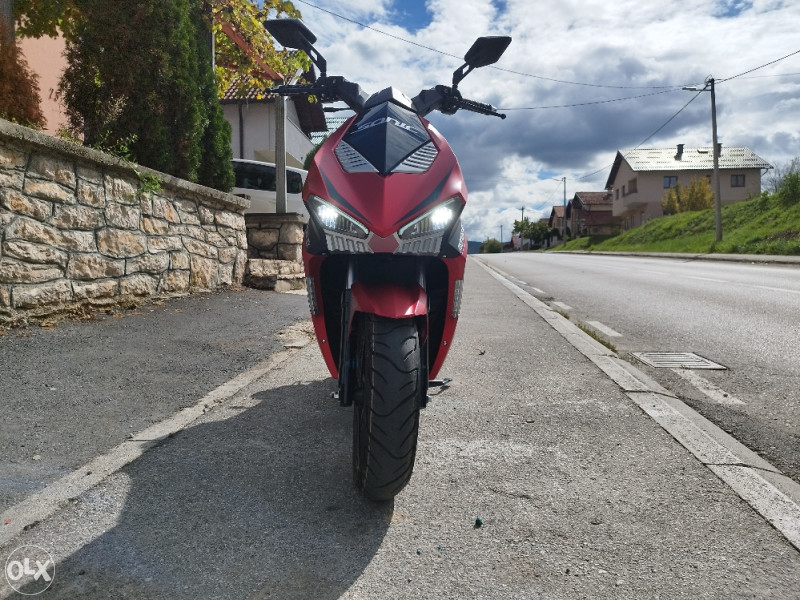 Sonic Monza, skuter, scooter Trajno registrovan