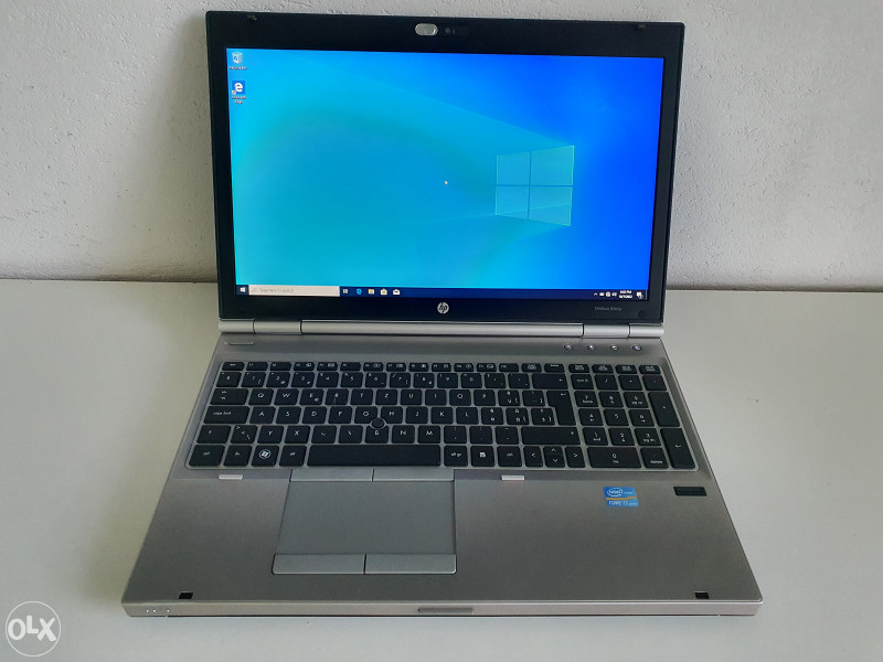 Laptop HP Core i7 8GB RAM AMD 7400M 15.6