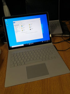 Microsoft surface book i5 6300u 8gb ram