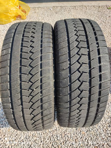 Zimske gume 235 55 17
