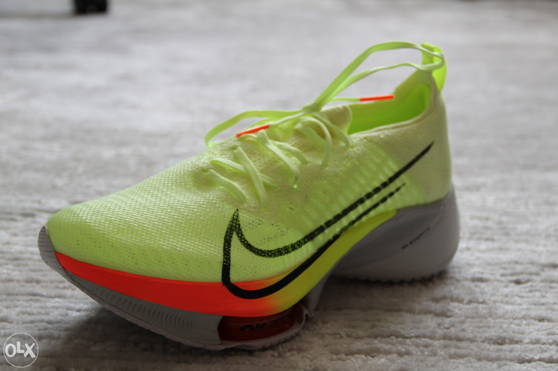 Nike Air Zoom Tempo Next%- PATIKE ZA TRČANJE Obuća