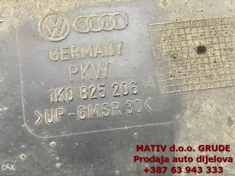 Podna zaštita ZADNJA Audi A3 8P 2009 1K0825206A