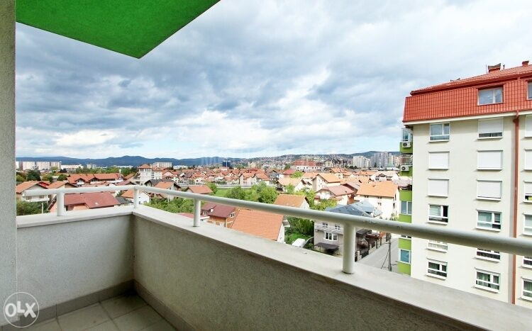 Nekorišten, trosoban stan s parkingom, Dobrinja V