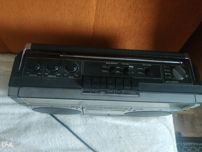 GHETTOBLASTER BOOMBOX - SHARP GF-6161 - Vintage - RADIO OK - Cassette HS - Sold