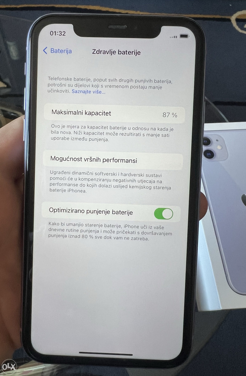 Iphone 11 Purple 128 giga. Stanje kao novo! Cijena 790KM