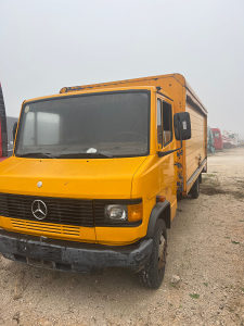 Mercedes 711 Vario dijelovi