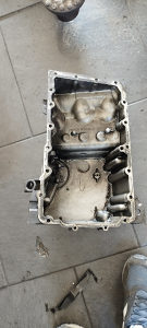 Karter poklopac motora bmw e 90 m47