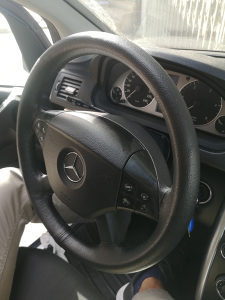 Navlaka obloga koža za volan Mercedes