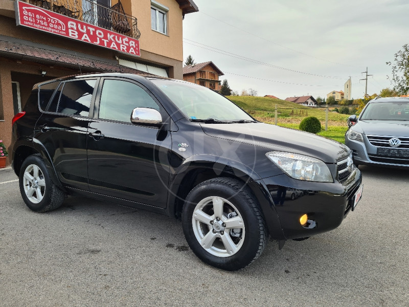 TOYOTA RAV 4 2.2 D-CAT 12/2006 GOD TOP STANJE