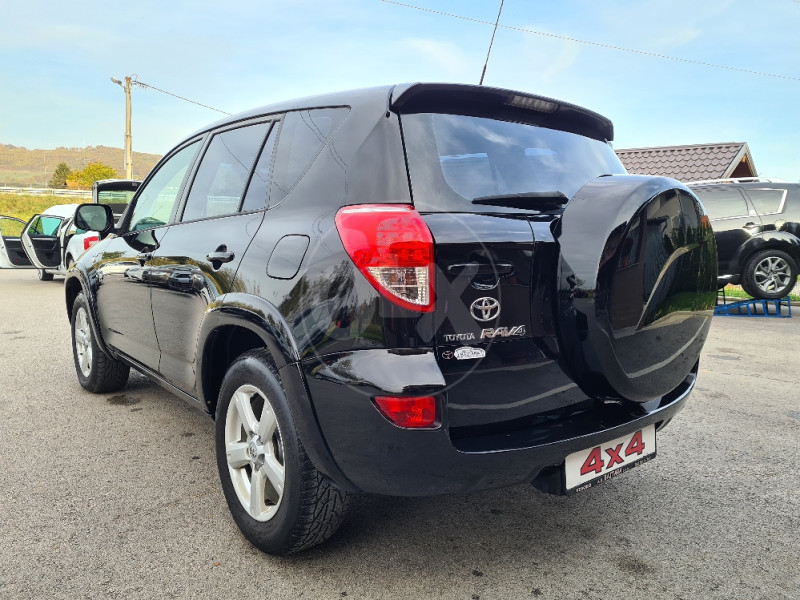 TOYOTA RAV 4 2.2 D-CAT 12/2006 GOD TOP STANJE