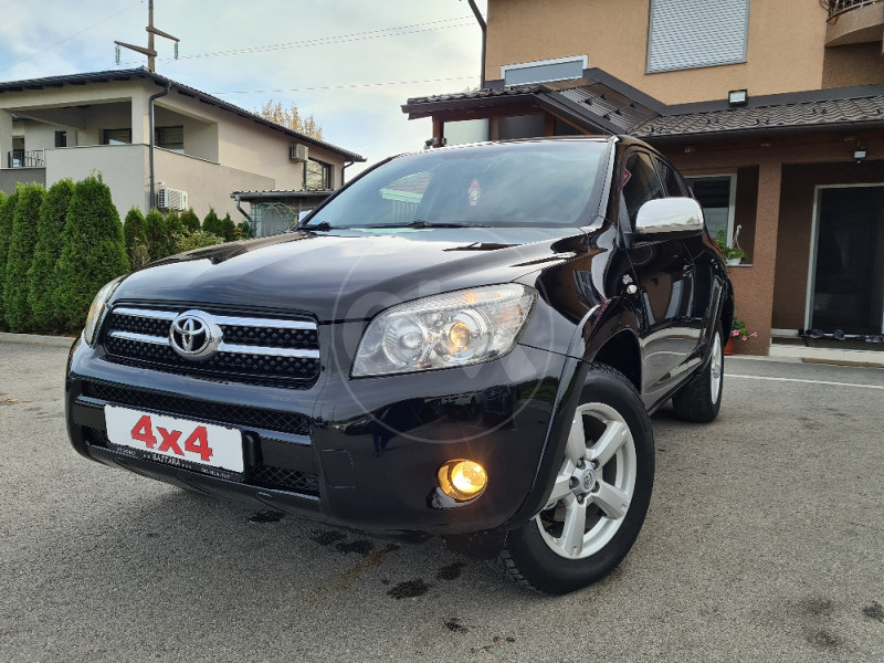 TOYOTA RAV 4 2.2 D-CAT 12/2006 GOD TOP STANJE