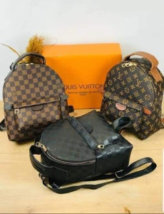 Ruksak zenski torba tasna LOUIS VUITTON - Ruksaci - OLX.ba