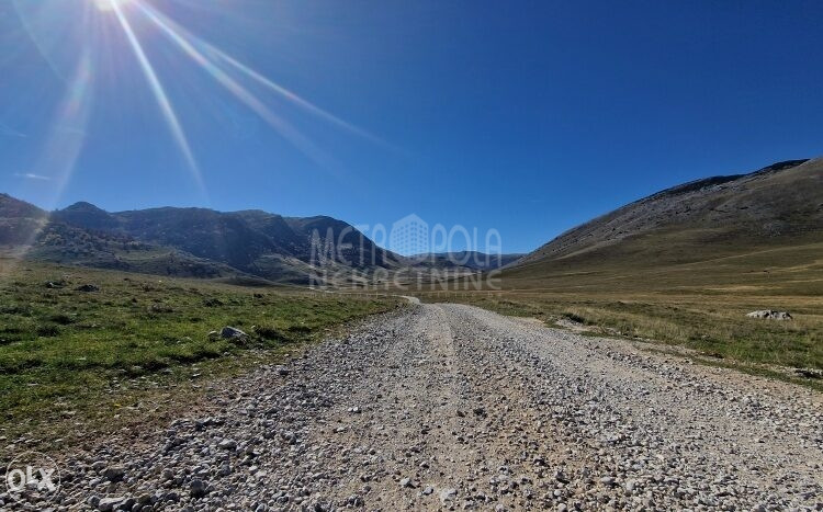 Objekat sa dvorištem, Lukomir, Bjelašnica