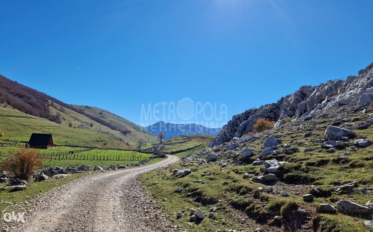 Objekat sa dvorištem, Lukomir, Bjelašnica